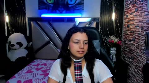 TIFANY online show from 06-09-26, 02:39