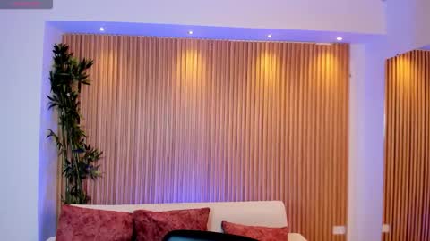 tiffanyhoustton online show from 02-28-26, 11:44