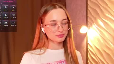 Tiffany online show from 11-20-25, 03:12