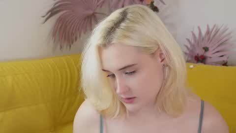 Snapshot of tiffanyjons chatting on 10-29-25, 05:36 tiffanyjons online show from 10-29-25, 05:36