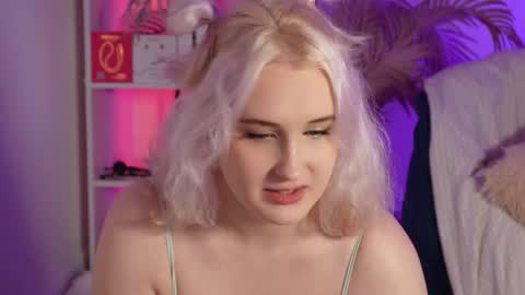 Snapshot of tiffanyjons chatting on 11-25-25, 05:57 tiffanyjons online show from 11-25-25, 05:57