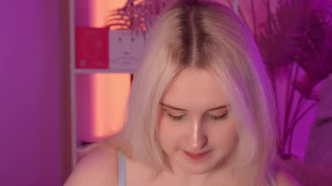 tiffanyjons online show from 02-22-26, 06:06