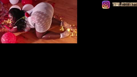 Snapshot of tiffanymena chatting on 11-14-25, 09:19 tifanny online show from 11-14-25, 09:19