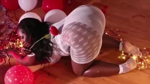 Snapshot of tiffanymena chatting on 12-16-25, 07:57 tifanny online show from 12-16-25, 07:57