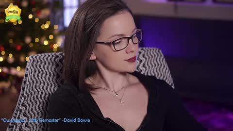 tiffanyriox online show from 12-12-24, 02:59