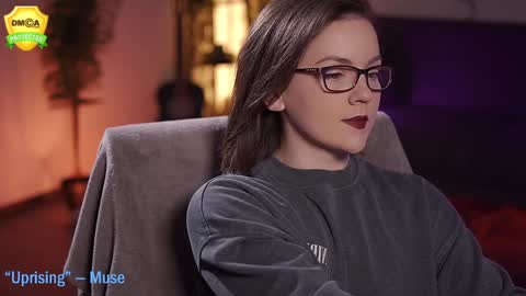 tiffanyriox online show from 01-08-25, 02:57