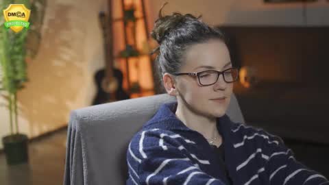 tiffanyriox online show from 02-25-26, 12:42