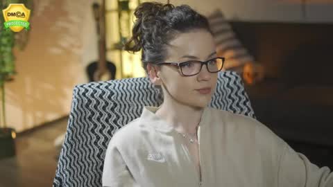 tiffanyriox online show from 04-21-26, 01:42