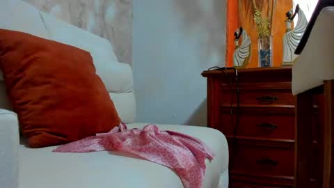 Snapshot of tiffanystone_ chatting on 05-22-26, 01:28 Tiffany online show from 05-22-26, 01:28