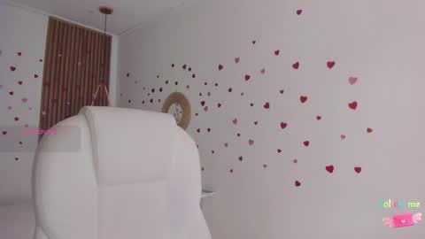 Tiffany online show from 02-15-26, 01:09