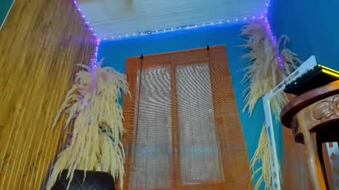 tiffanyy_deluxe online show from 10-28-25, 01:36