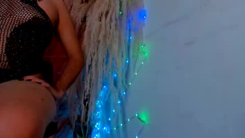 tiffanyy_deluxe online show from 12-16-25, 02:00