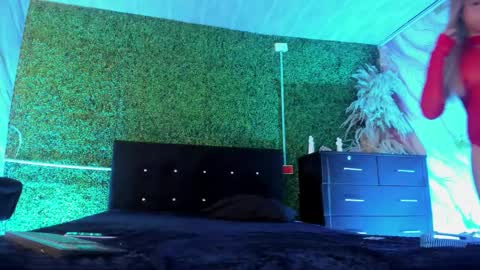 tiffanyy_deluxe online show from 02-23-26, 02:25