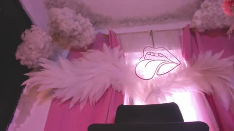 tiffanyy_deluxe online show from 03-25-26, 06:03