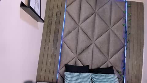 Snapshot of tiffvalentinee_ chatting on 11-01-25, 08:00 Tiffany online show from 11-01-25, 08:00