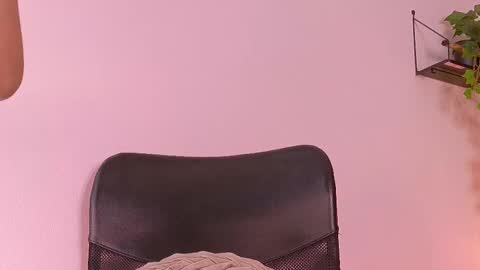 Snapshot of tiffvalentinee_ chatting on 11-03-25, 07:37 Tiffany online show from 11-03-25, 07:37