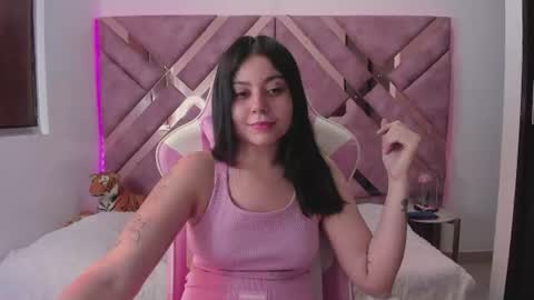 Ana online show from 06-17-26, 01:01