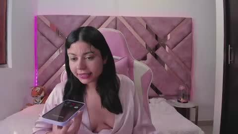 Ana online show from 06-19-26, 04:22