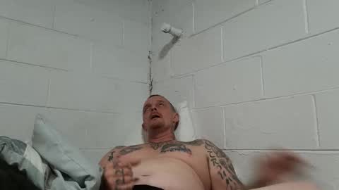 Snapshot of tigga21st chatting on 10-31-25, 09:32 tigga21st online show from 10-31-25, 09:32