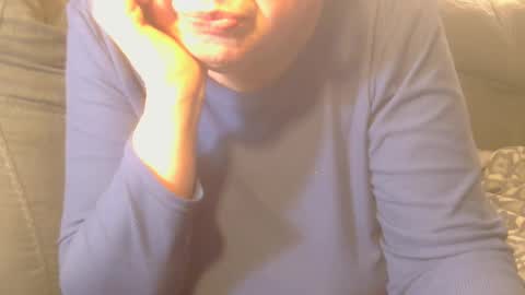 Snapshot of tight_kitty55 chatting on 12-19-24, 08:13 tight Kitty55 online show from 12-19-24, 08:13