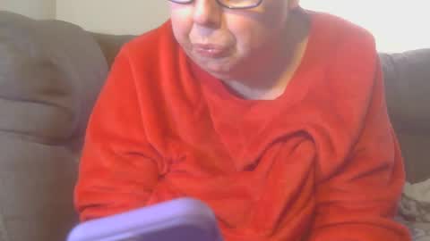 Snapshot of tight_kitty55 chatting on 01-17-25, 08:22 tight Kitty55 online show from 01-17-25, 08:22