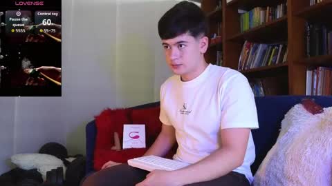 Camilo online show from 04-20-26, 08:10