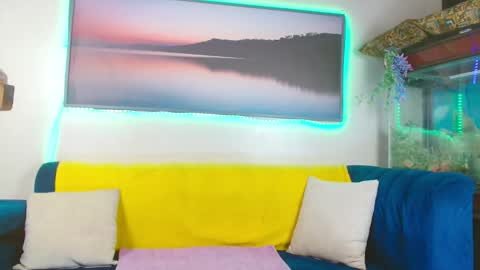 tigress_001 online show from 10-27-25, 08:57