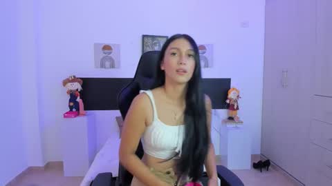 Tiny  online show from 11-21-25, 11:20