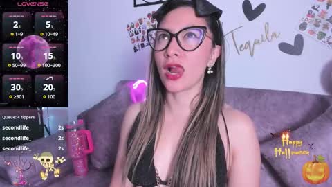 TILA TEQUILA online show from 11-01-25, 02:52