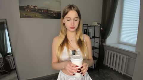 Elizabeth Elize online show from 11-11-25, 08:36