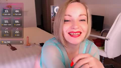 Snapshot of tilly_eliot chatting on 11-25-25, 08:09 Tilly online show from 11-25-25, 08:09