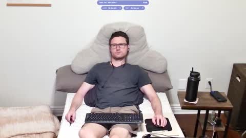 Snapshot of timelord157501 chatting on 11-08-25, 04:01 TimeLordRaps online show from 11-08-25, 04:01