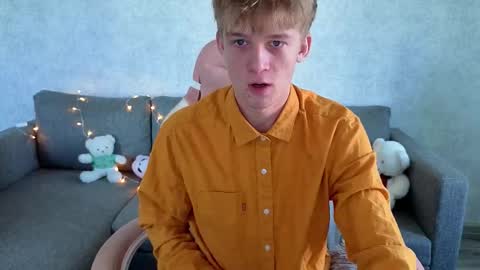 Snapshot of timmy7topcut chatting on 10-15-25, 06:35 Timmy online show from 10-15-25, 06:35