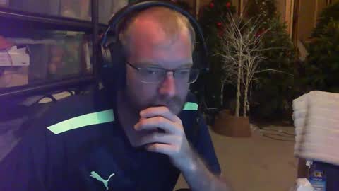 Snapshot of timtimmyyyy chatting on 09-22-25, 06:15 timtimmyyyy online show from 09-22-25, 06:15