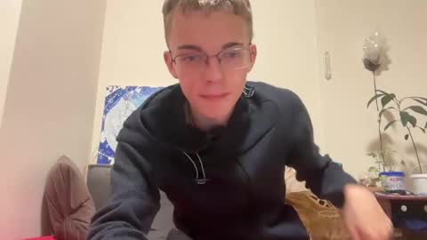 Snapshot of timveret chatting on 12-01-24, 07:47 Wizard online show from 12-01-24, 07:47