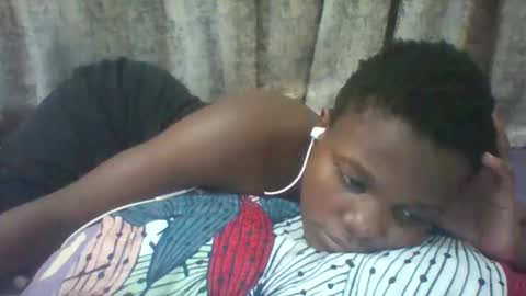 Snapshot of tina2030_1 chatting on 05-13-26, 09:28 tee online show from 05-13-26, 09:28