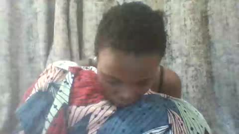 Snapshot of tina2030_1 chatting on 06-11-26, 06:00 tee online show from 06-11-26, 06:00