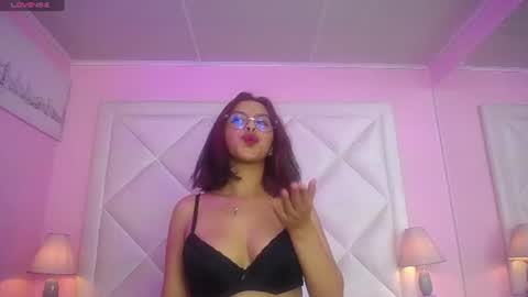 Snapshot of tina_monroee chatting on 06-30-26, 07:20 Tinaa online show from 06-30-26, 07:20