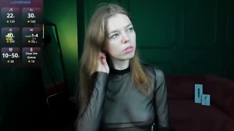 Snapshot of tina_tayllor__ chatting on 06-04-26, 09:32 tina_tayllor__ online show from 06-04-26, 09:32