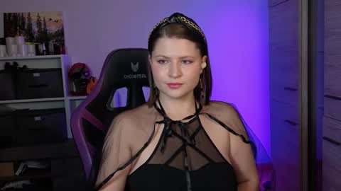 Tina Angel online show from 10-26-25, 06:14