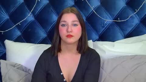 TinaBurton online show from 12-20-25, 05:20