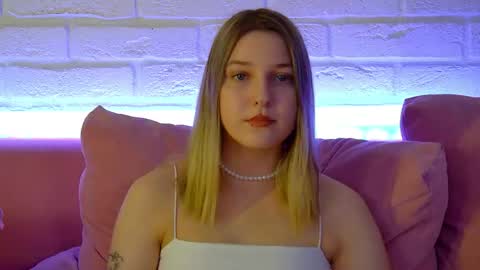 Snapshot of tinaburton chatting on 05-03-26, 04:24 TinaBurton online show from 05-03-26, 04:24