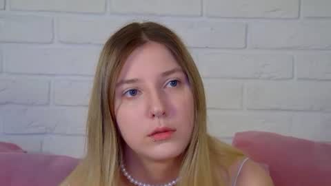 Snapshot of tinaburton chatting on 07-01-26, 04:18 TinaBurton online show from 07-01-26, 04:18