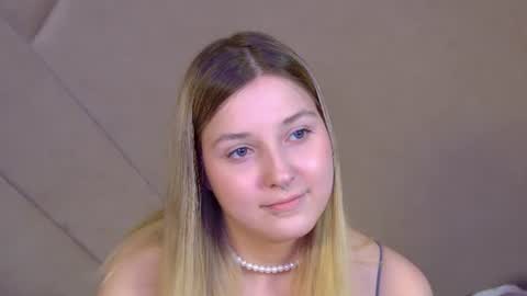 Snapshot of tinaburton chatting on 07-08-26, 04:33 TinaBurton online show from 07-08-26, 04:33