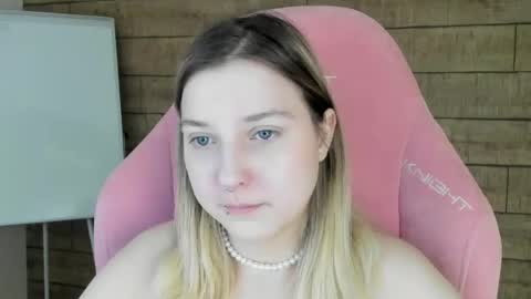 Snapshot of tinaburton chatting on 07-15-26, 04:34 TinaBurton online show from 07-15-26, 04:34