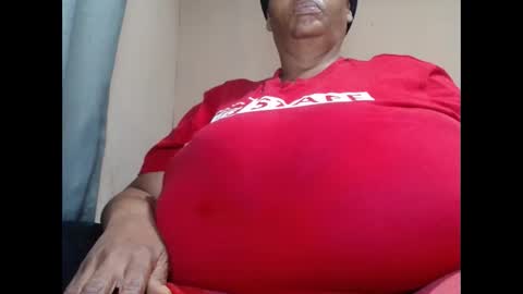 tinagiant online show from 11-17-25, 01:06