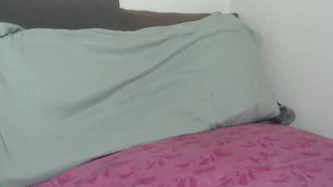 Snapshot of tinaxxxpetite chatting on 09-15-25, 03:01 Tina online show from 09-15-25, 03:01