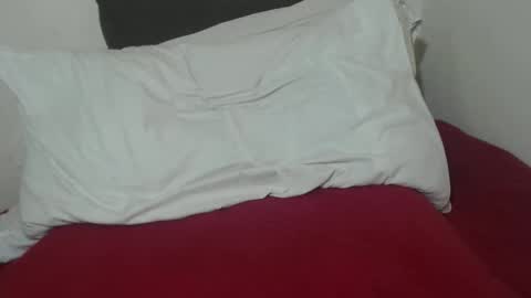 Snapshot of tinaxxxpetitexoxo chatting on 01-26-25, 04:09 Tina online show from 01-26-25, 04:09
