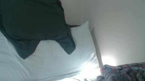 Snapshot of tinaxxxpetitexoxo chatting on 09-22-25, 12:29 Tina online show from 09-22-25, 12:29