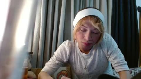 tini_mix206927 online show from 03-27-26, 11:26